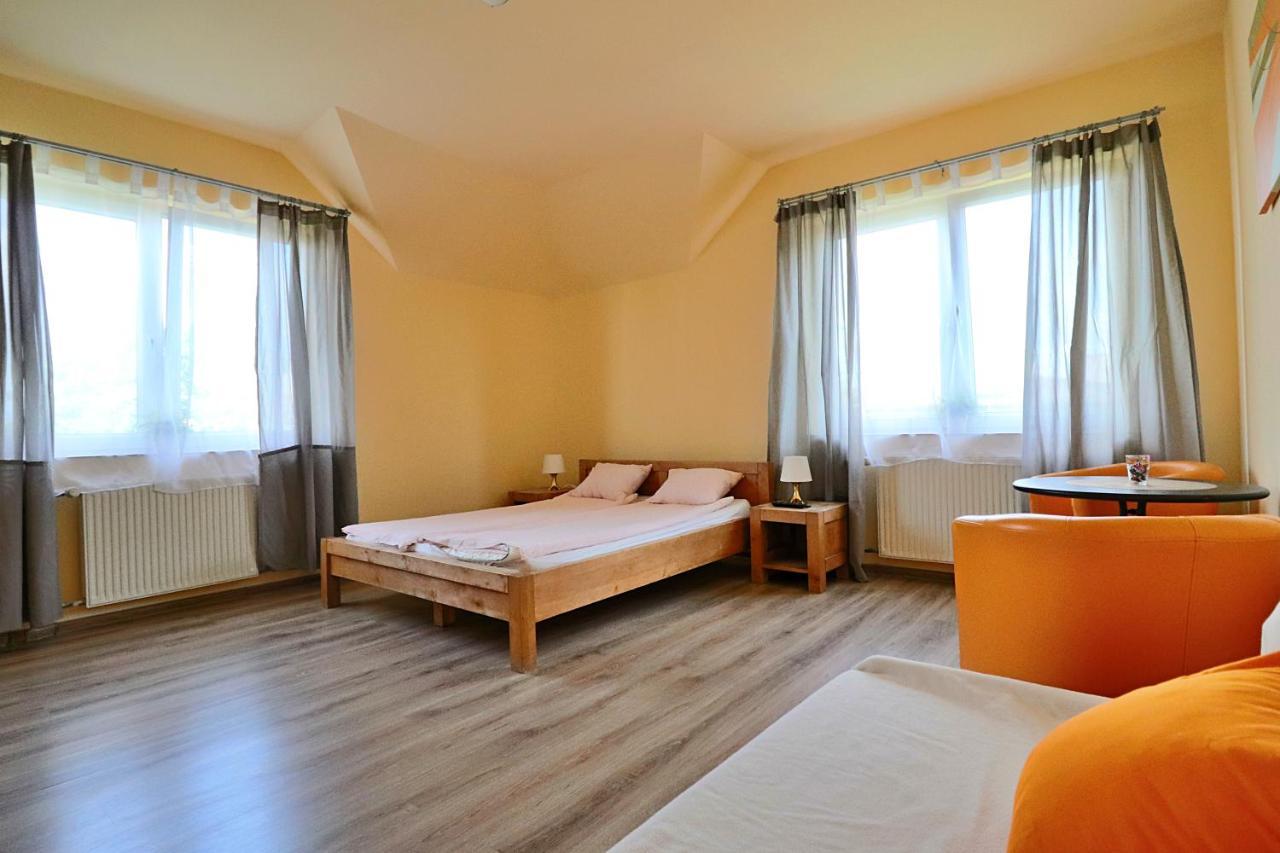 Bedrooms 3 Maja 15A Łódź Buitenkant foto